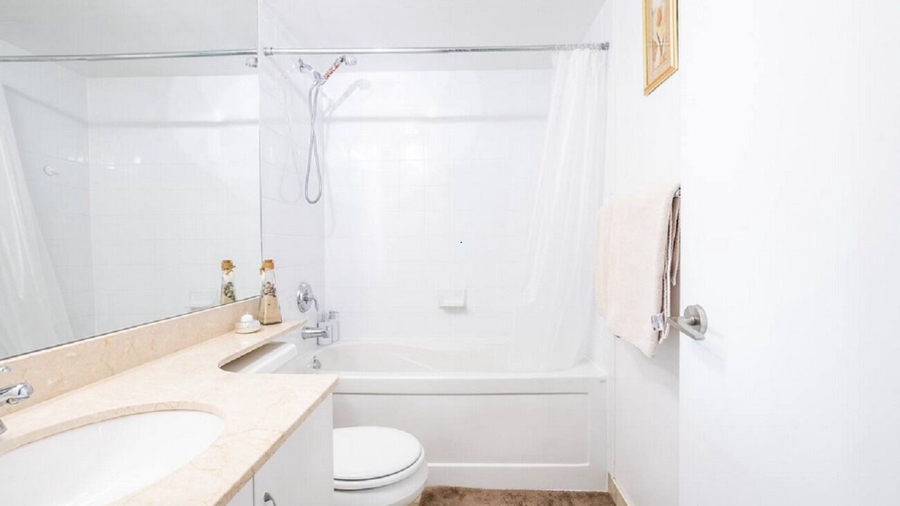 Photo of Bathroom in Fort York
