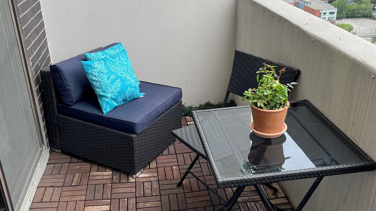 Photo of Outdoor in Church and Wellesley