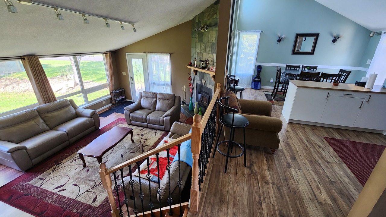 Photo of Livingroom in Lagoon City
