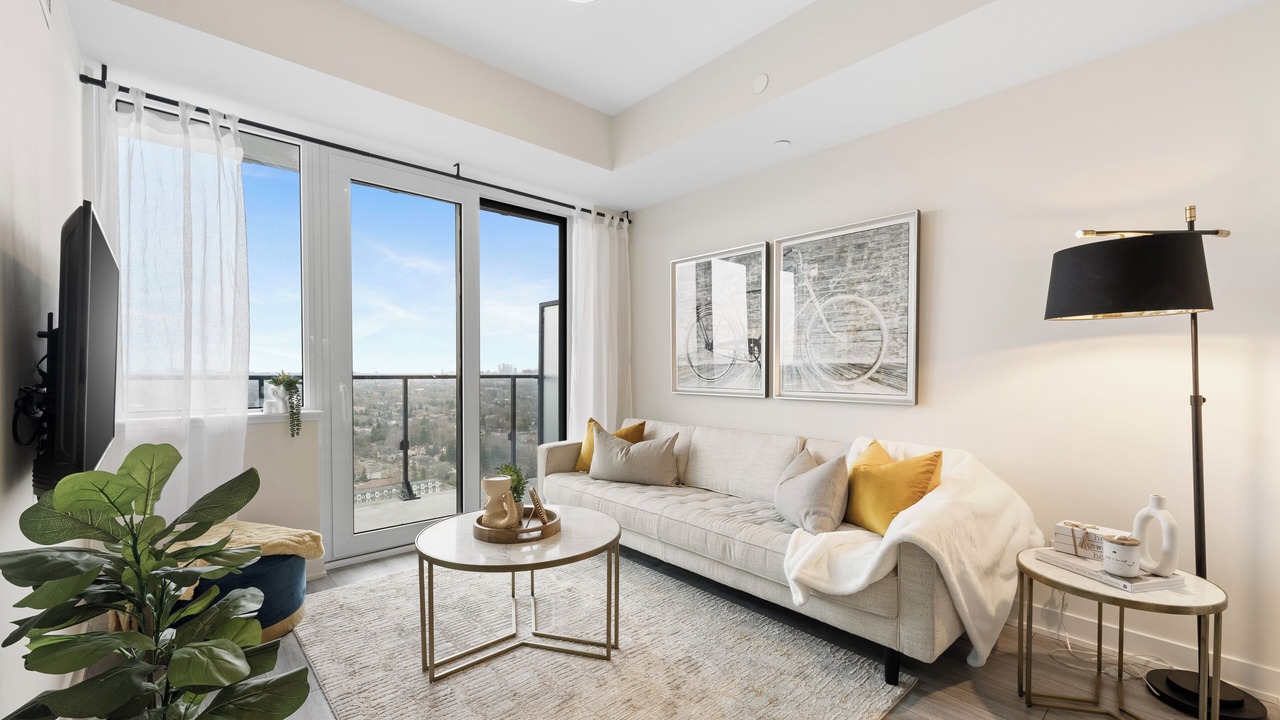 Photo of Livingroom in Willowdale
