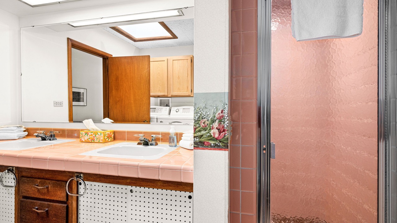 Photo of Bathroom in Park Point