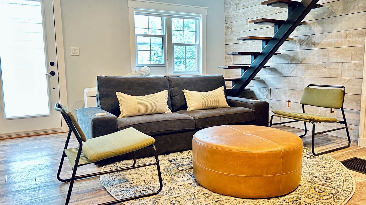 Photo of Livingroom in Owen Sound