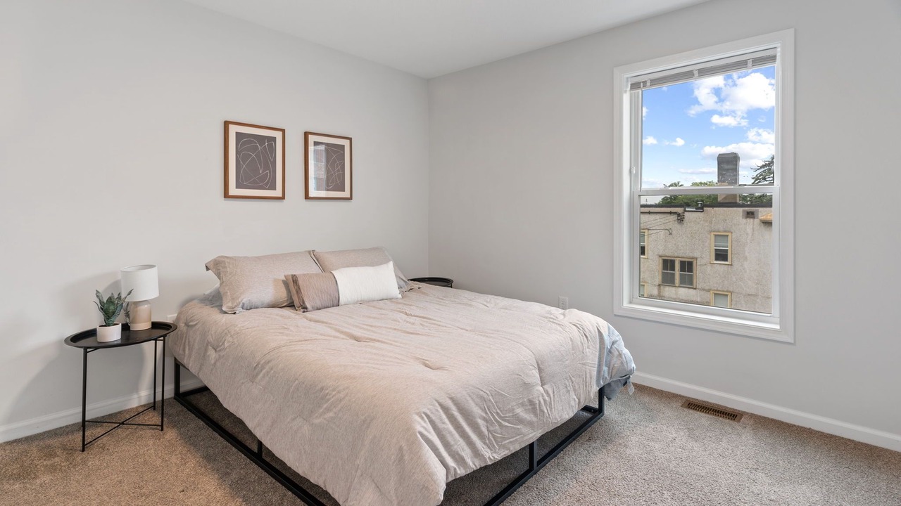 Photo of Bedroom in Uptown