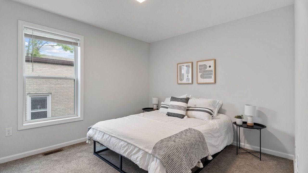 Photo of Bedroom in Uptown