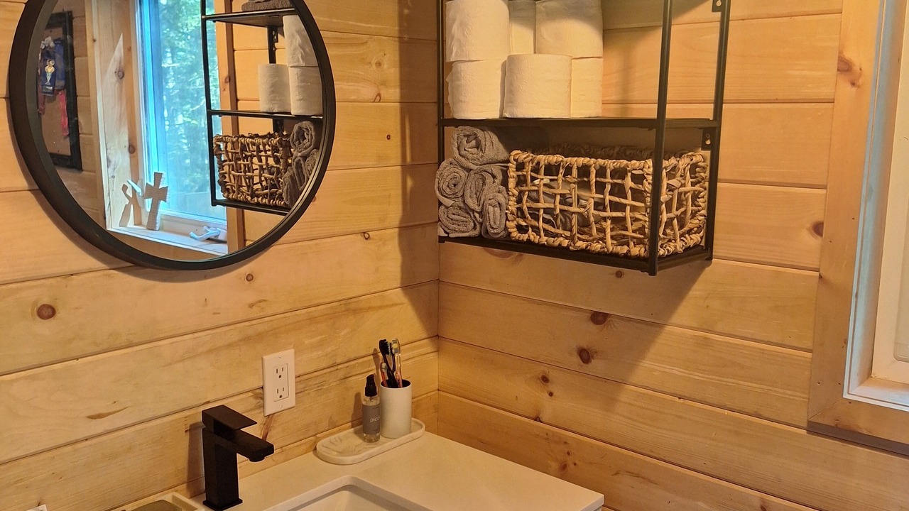 Photo of Bathroom in Wollaston