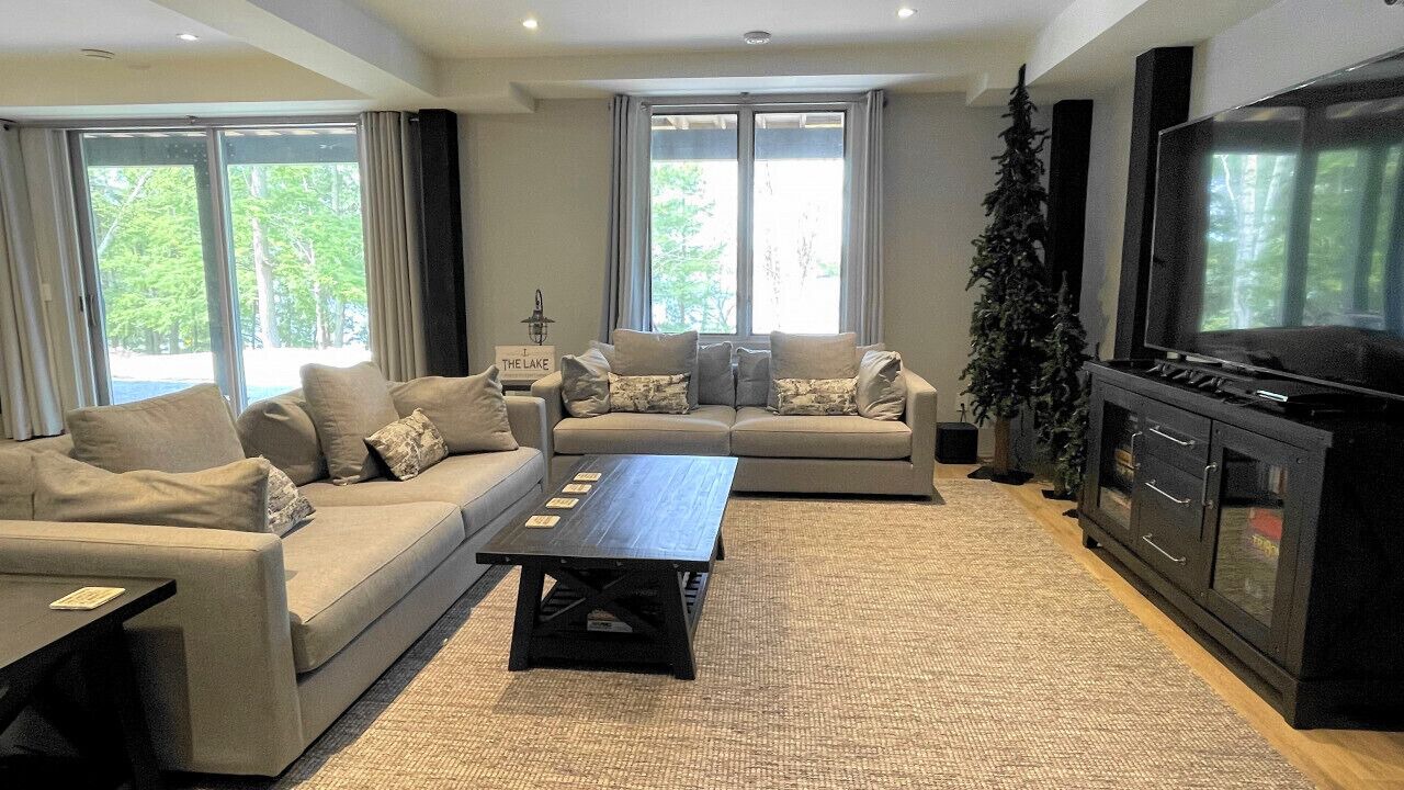 Photo of Livingroom in North Kawartha