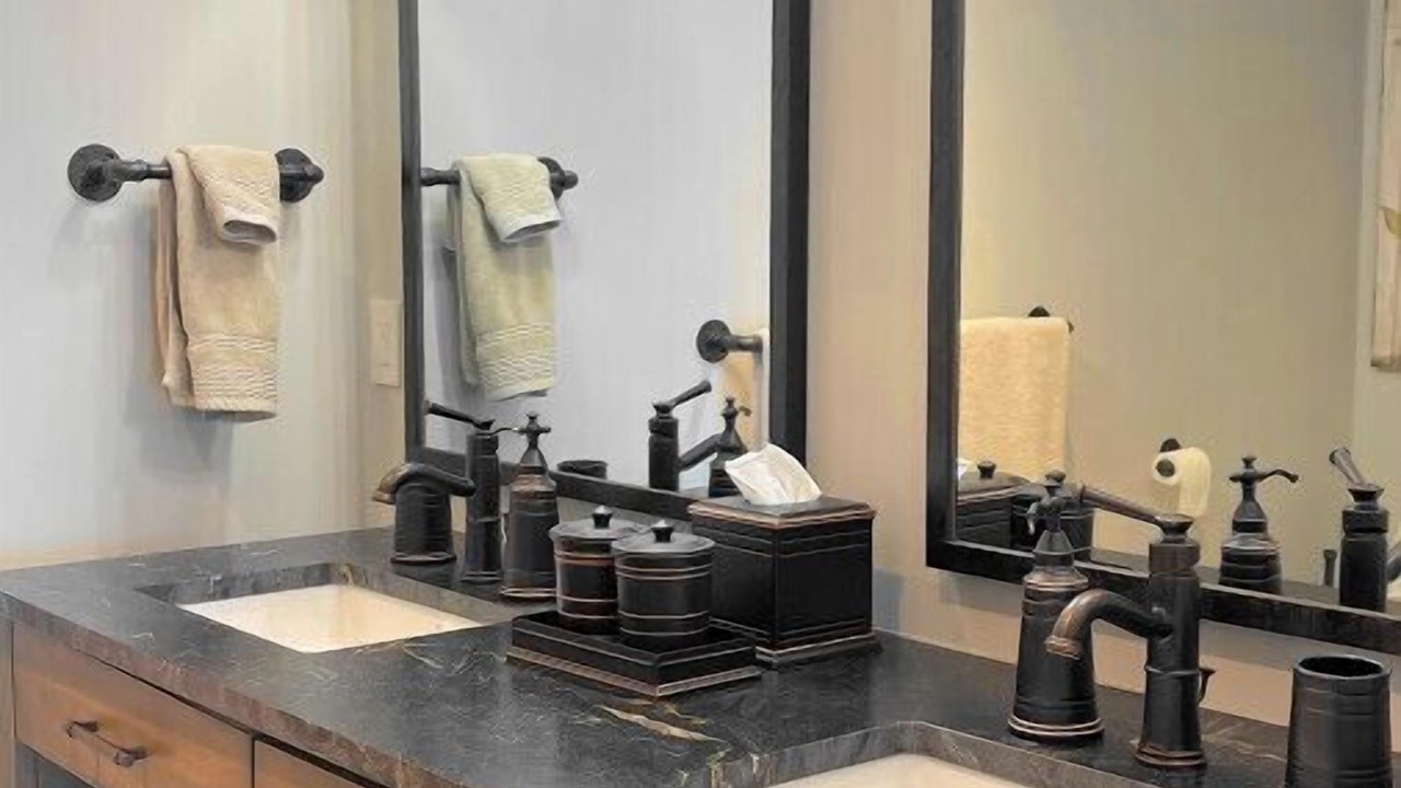 Photo of Bathroom in North Kawartha