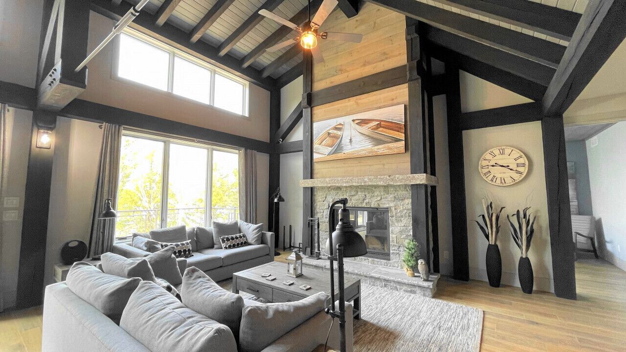 Photo of Livingroom in North Kawartha