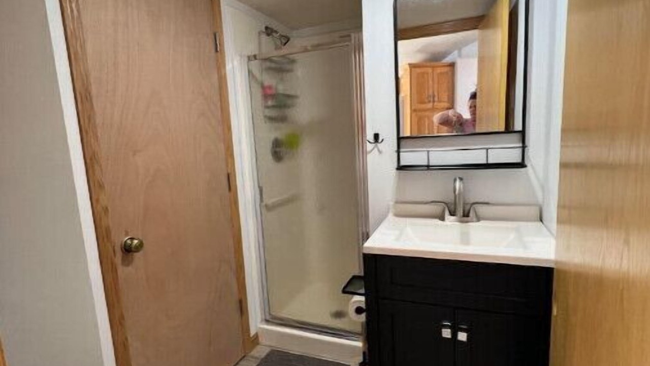 Photo of Bathroom in Hillman
