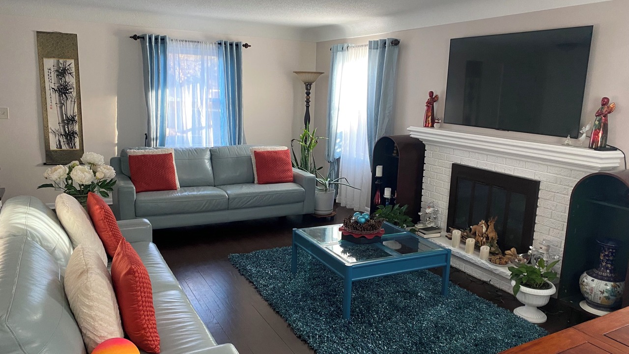 Photo of Livingroom in Columbia Heights