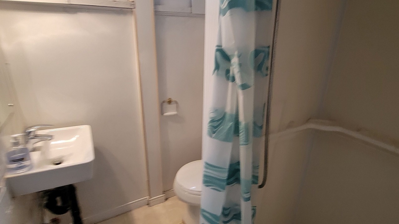 Photo of Bathroom in Port Stanley