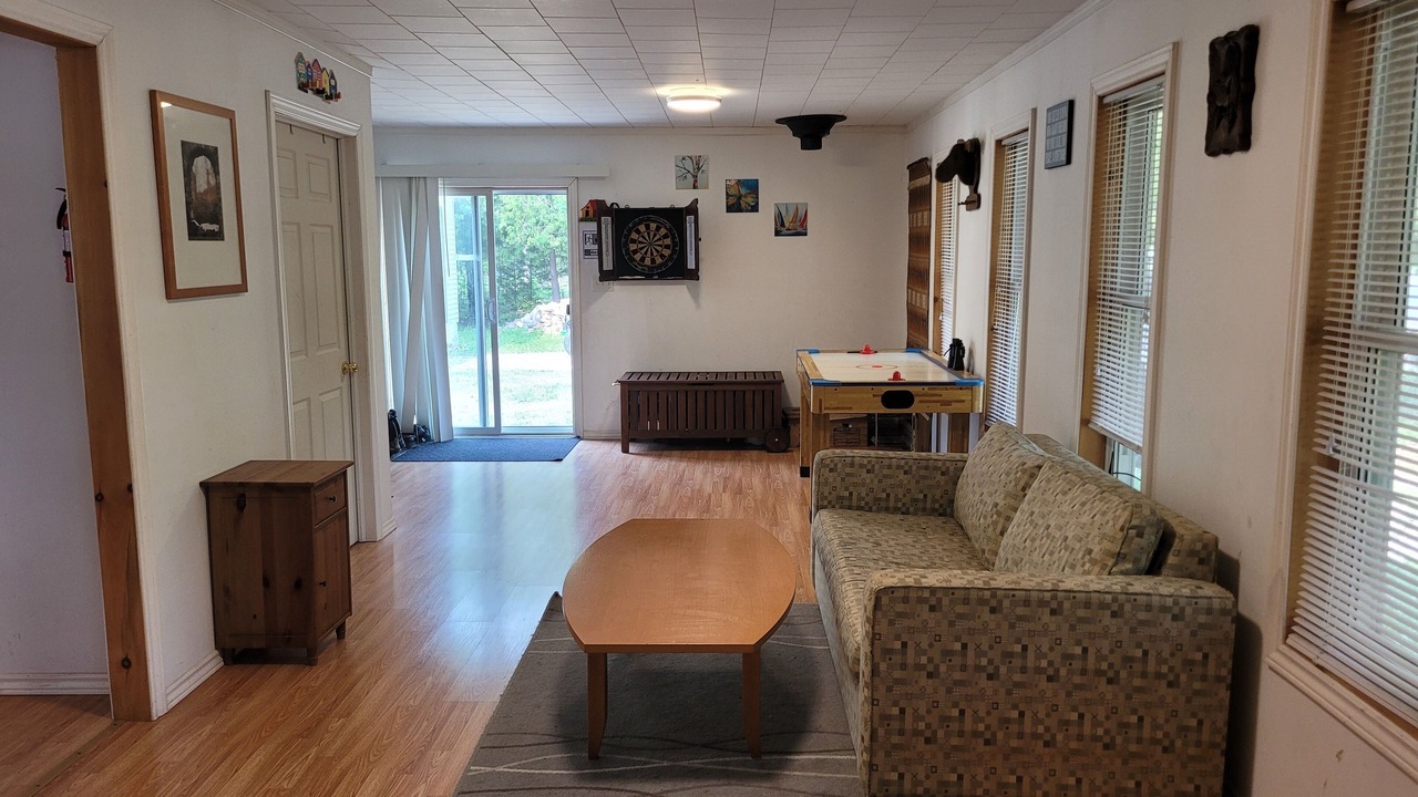 Photo of Livingroom in Northern Bruce Peninsula