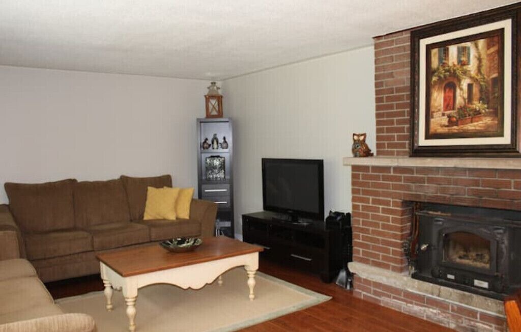 Photo of Livingroom in Tiny