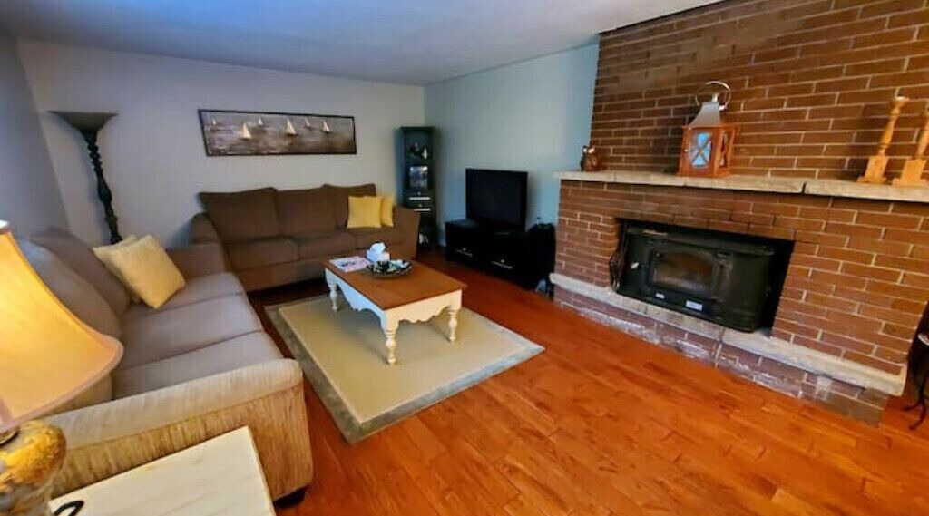 Photo of Livingroom in Tiny