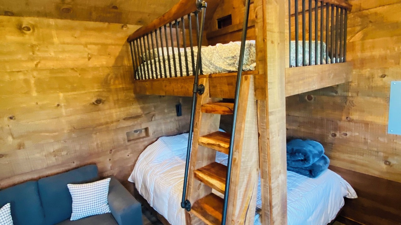 Photo of Bedroom in Southwest Middlesex