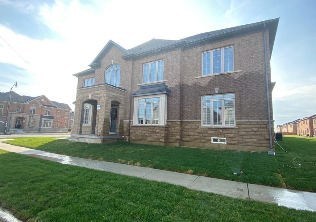 Photo of Outdoor in Brampton