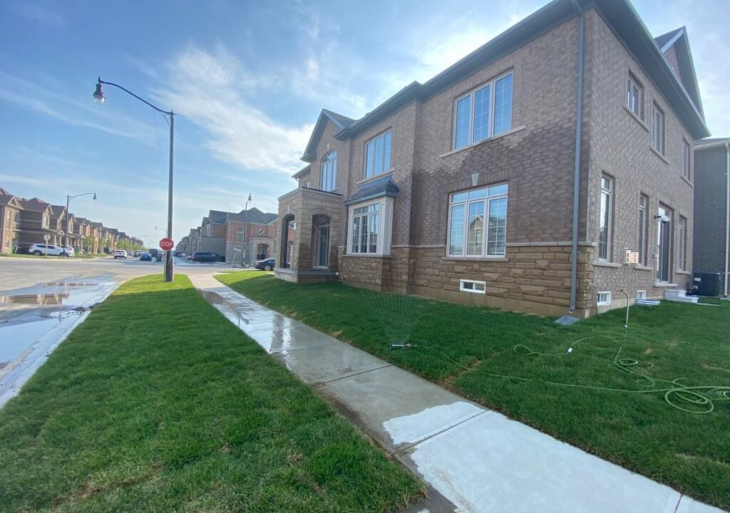 Photo of Outdoor in Brampton