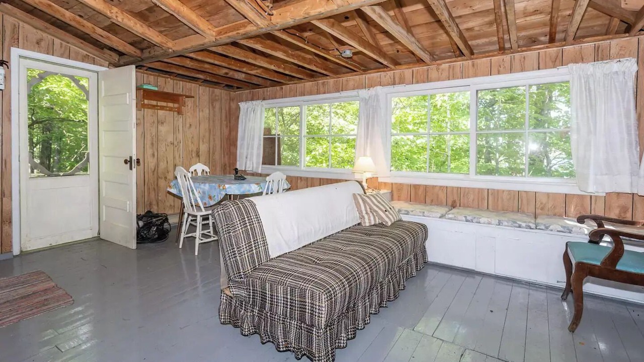 Photo of Livingroom in Magnetawan