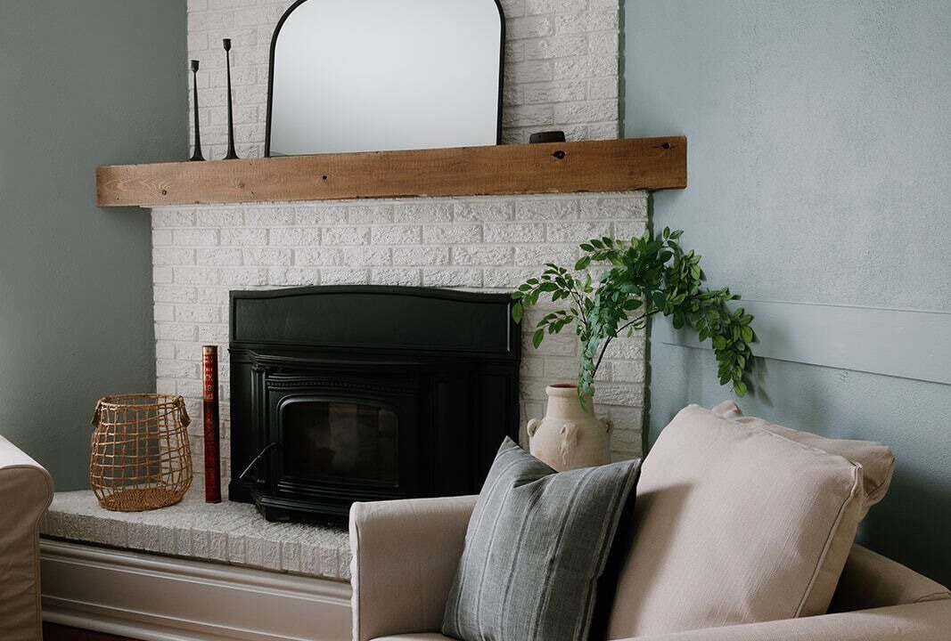 Photo of Livingroom in Hamilton Township