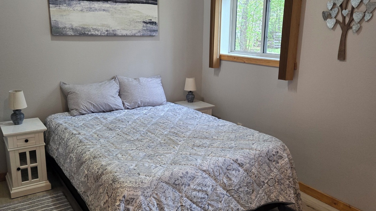 Photo of Bedroom in Emily