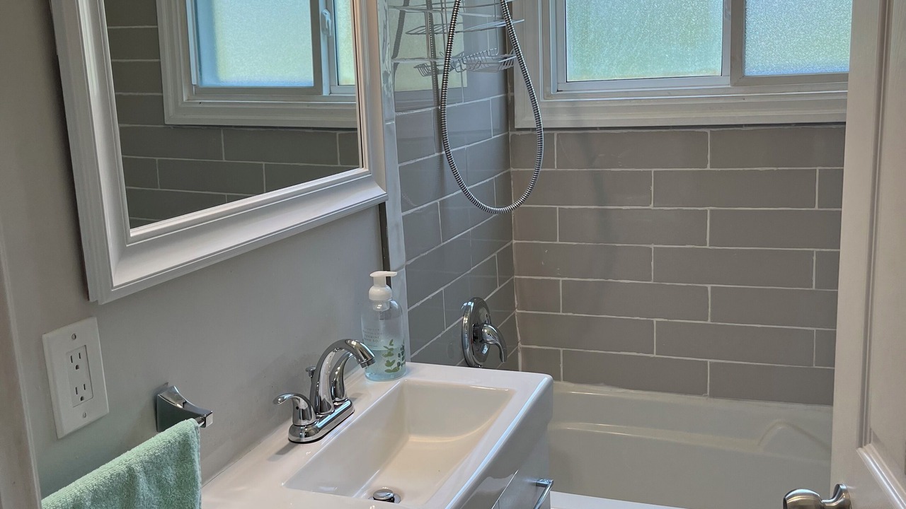 Photo of Bathroom in Port Franks