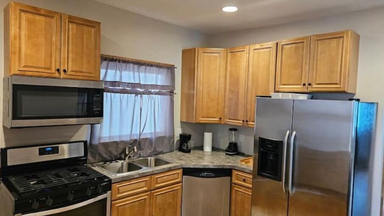 Photo of Kitchen in Summit - University