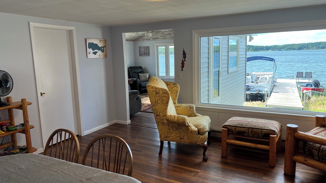 Photo of Bedroom in Motley