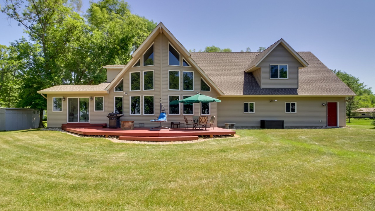 Photo of Outdoor in Sunburg