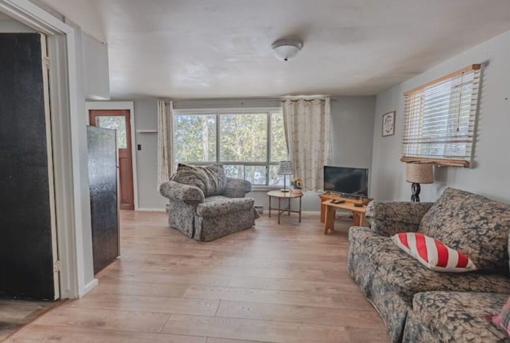 Photo of Livingroom in Frontenac