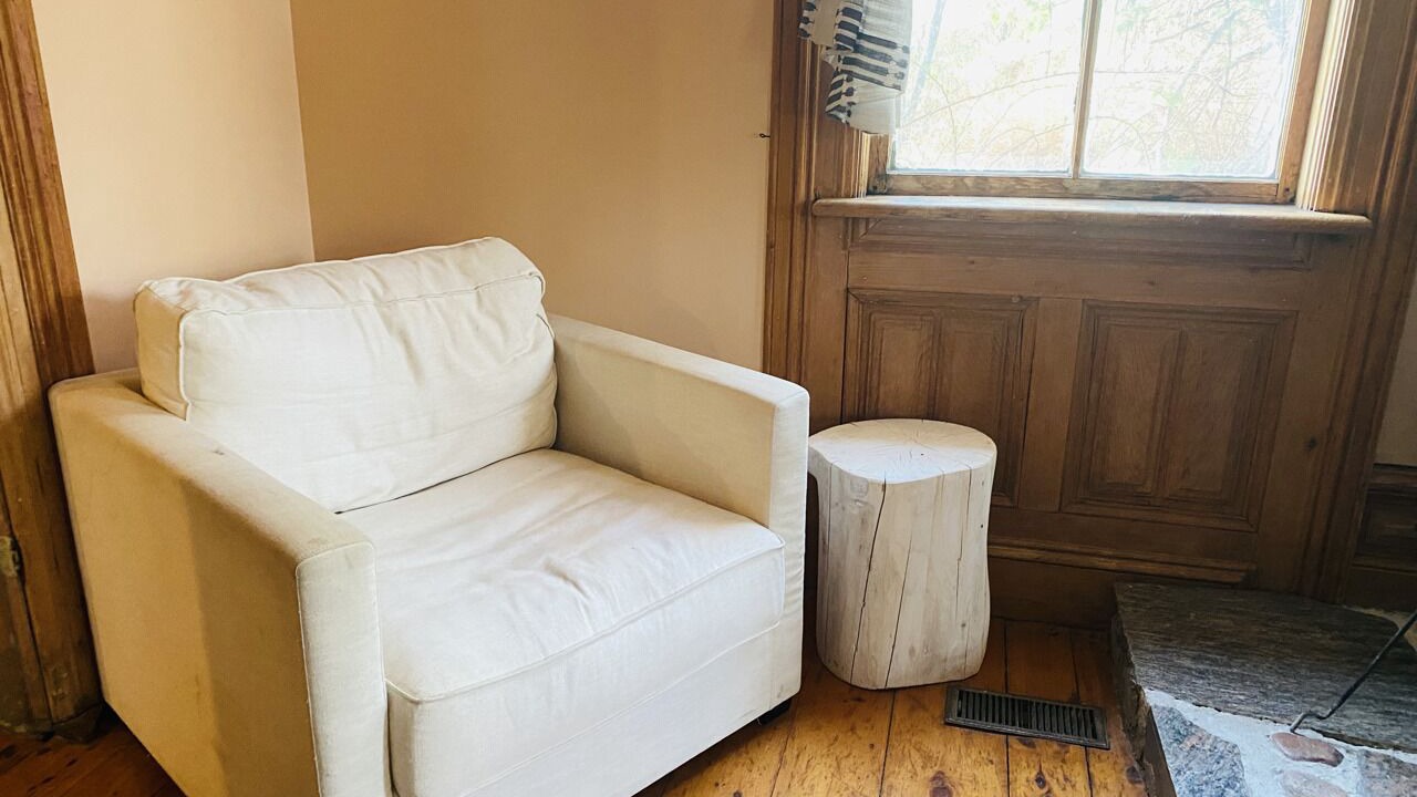 Photo of Livingroom in Madoc