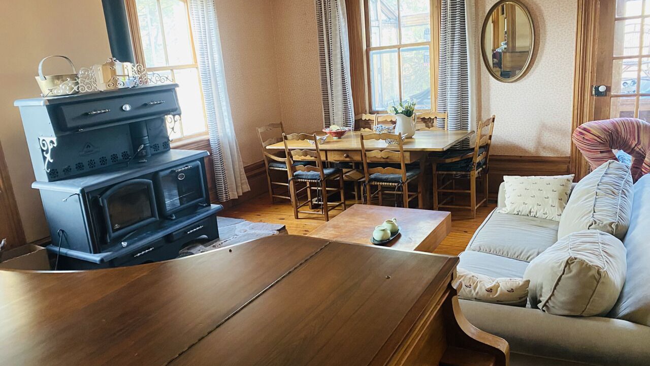Photo of Livingroom in Madoc