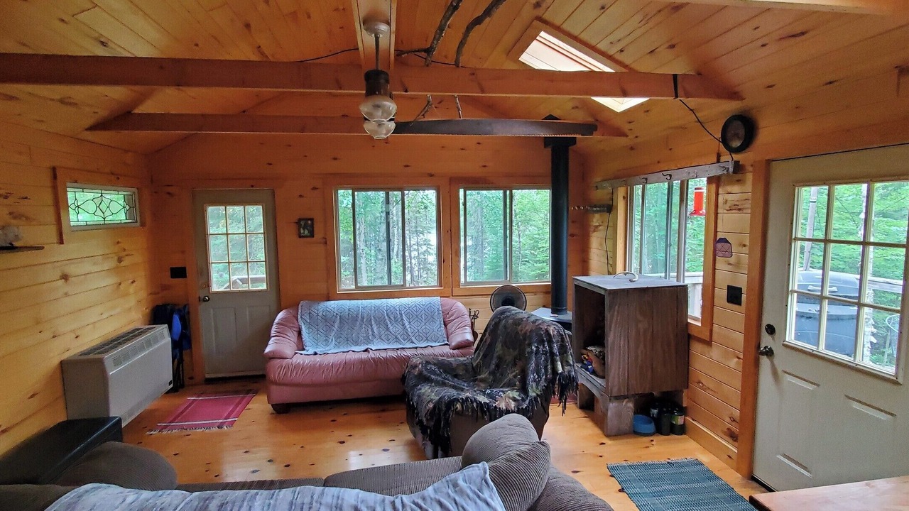 Photo of Livingroom in Orr