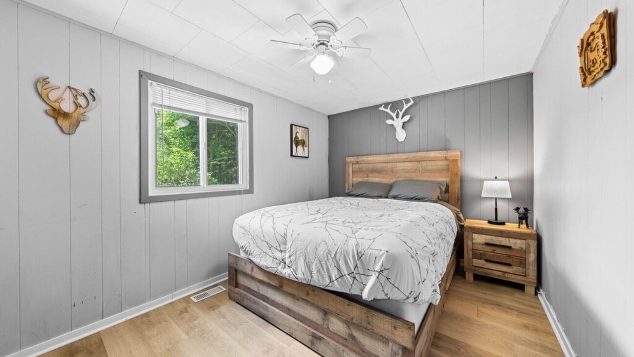 Photo of Bedroom in Bracebridge