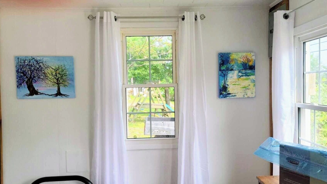 Photo of Livingroom in Addington Highlands