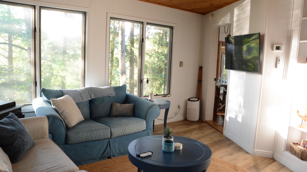Photo of Livingroom in Haliburton