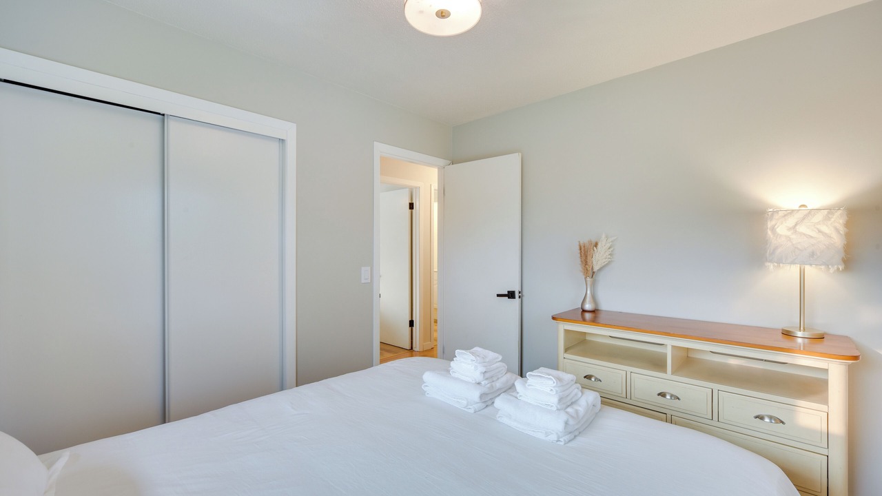 Photo of Bedroom in Hermantown