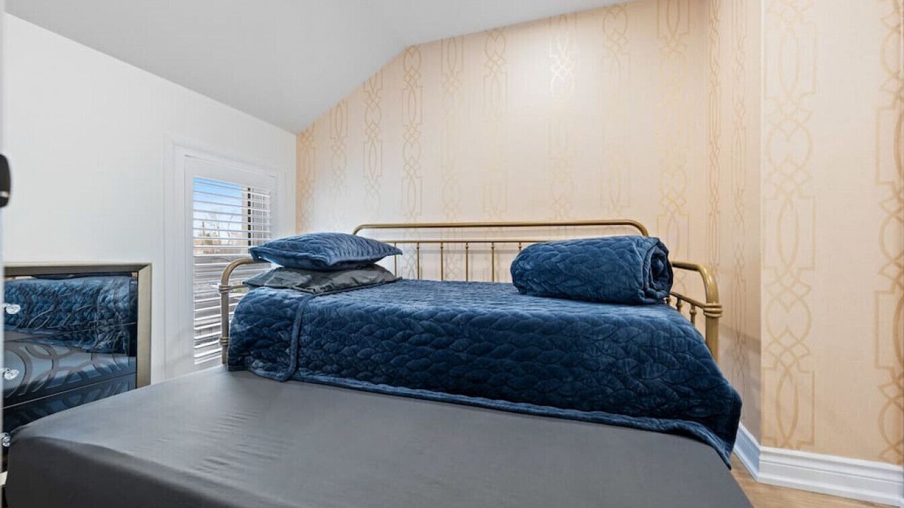 Photo of Bedroom in Port Dover