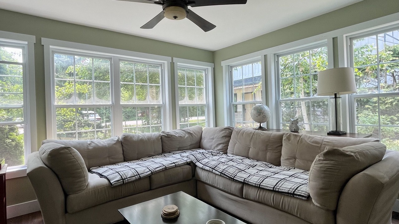 Photo of Livingroom in Innisfil