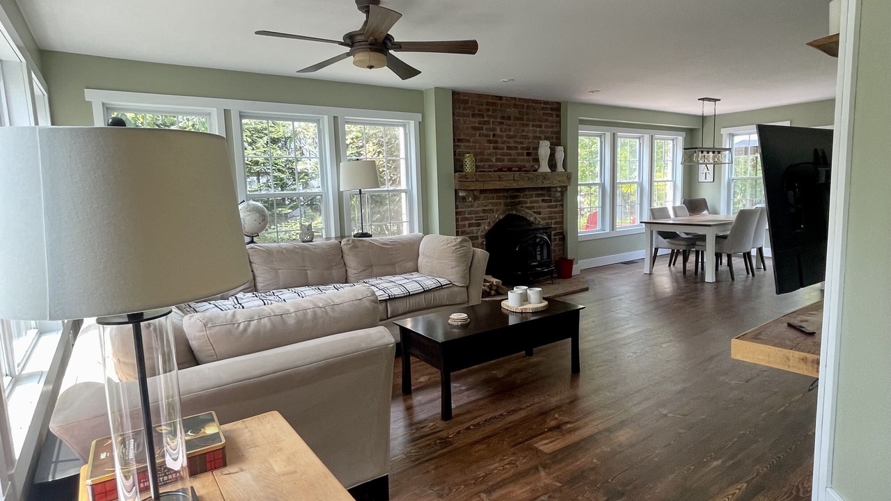 Photo of Livingroom in Innisfil