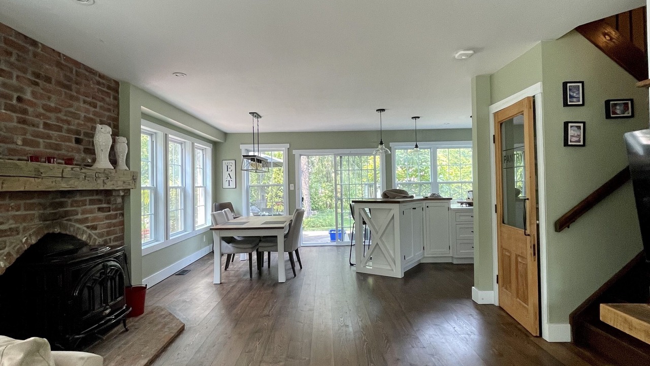 Photo of Livingroom in Innisfil