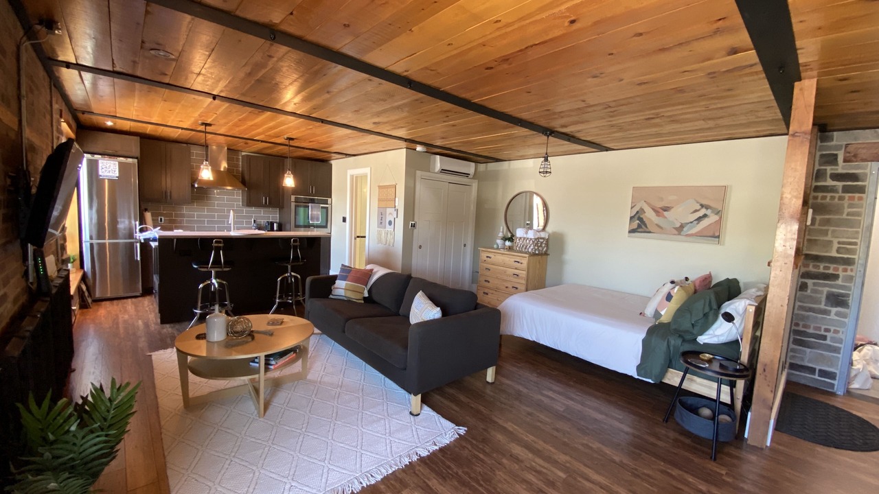 Photo of Bedroom in Inner Harbour