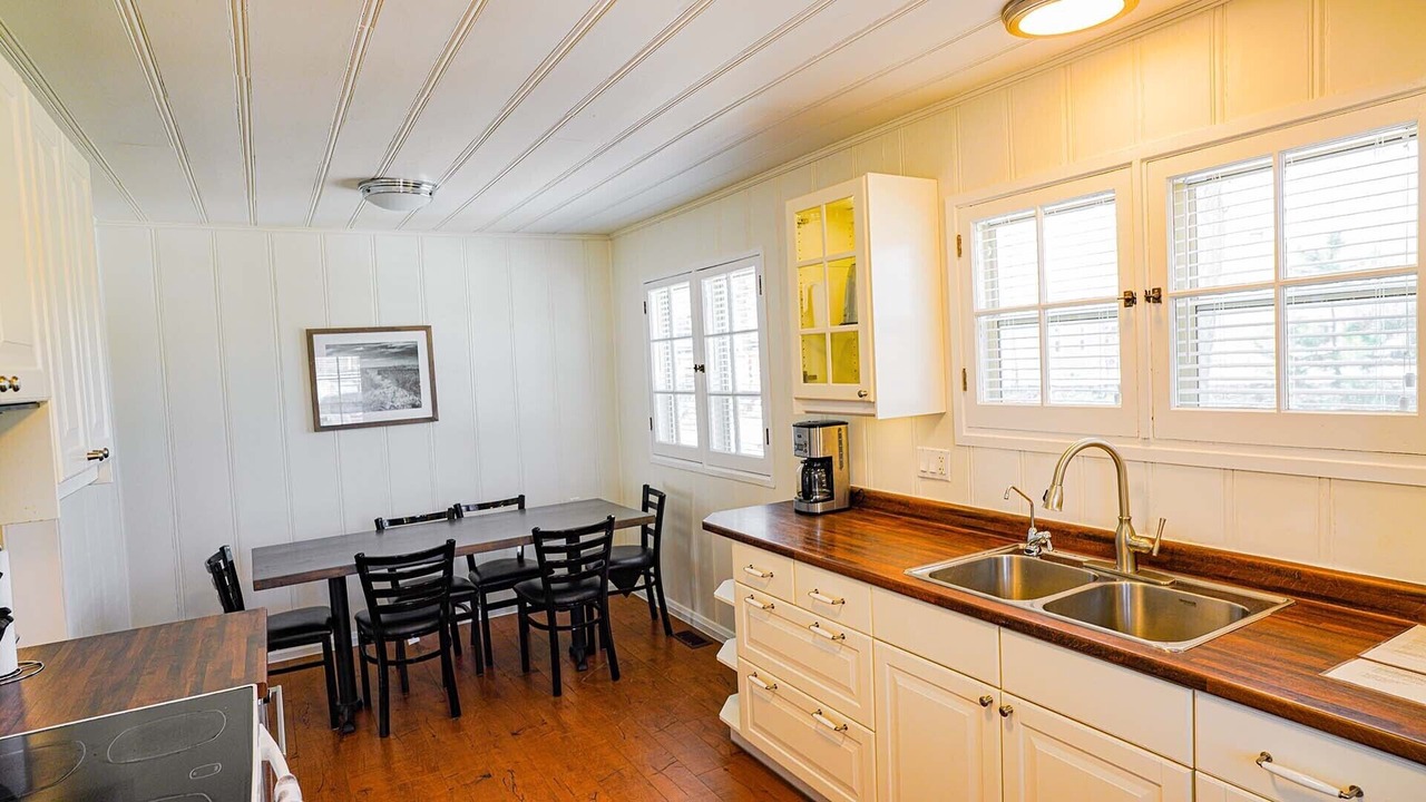 Photo of Kitchen in Grand Bend
