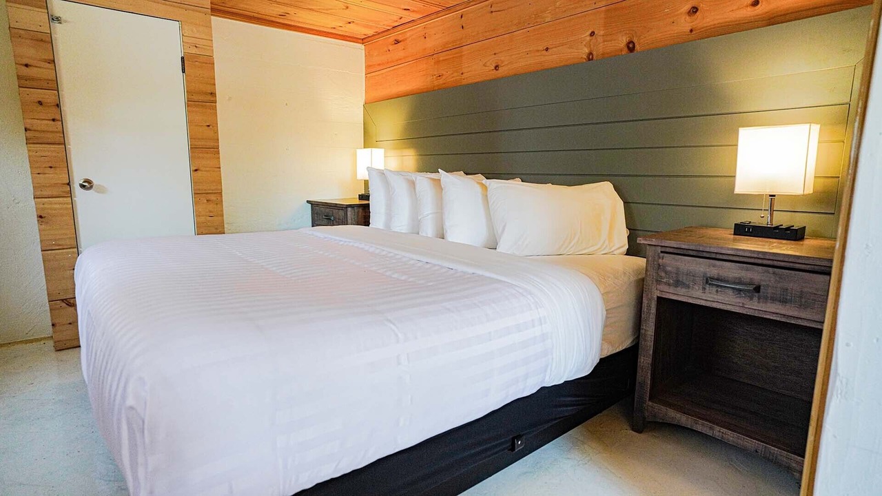 Photo of Bedroom in Grand Bend