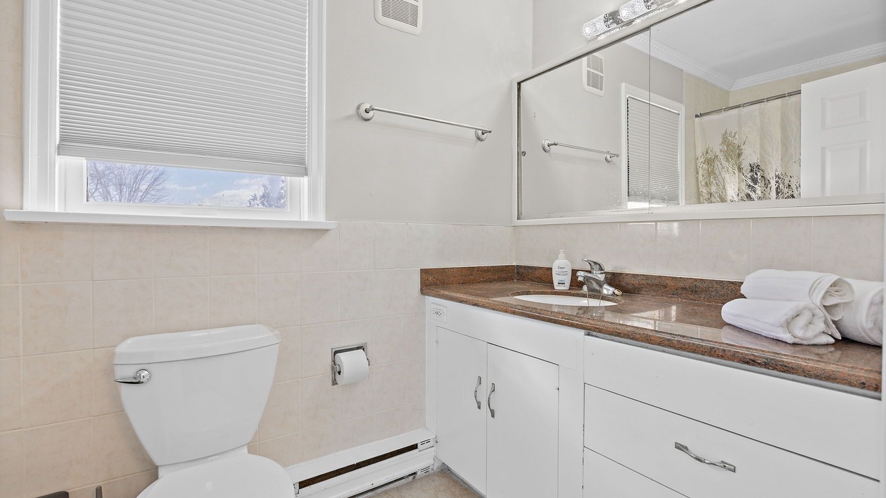 Photo of Bathroom in Pefferlaw