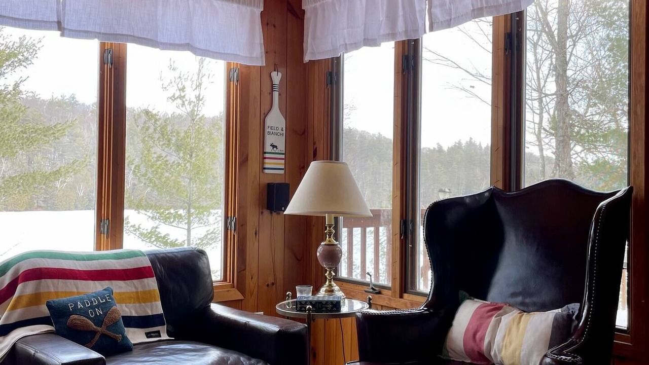 Photo of Livingroom in North Frontenac