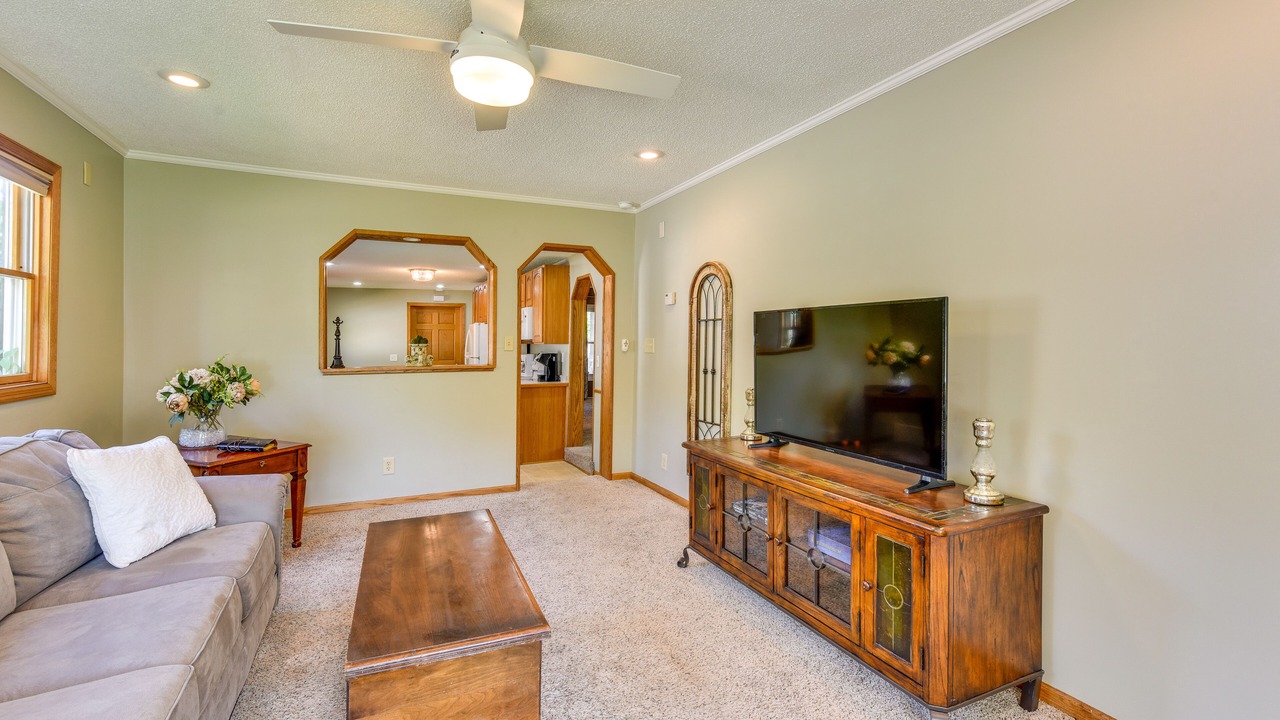 Photo of Livingroom in Watertown