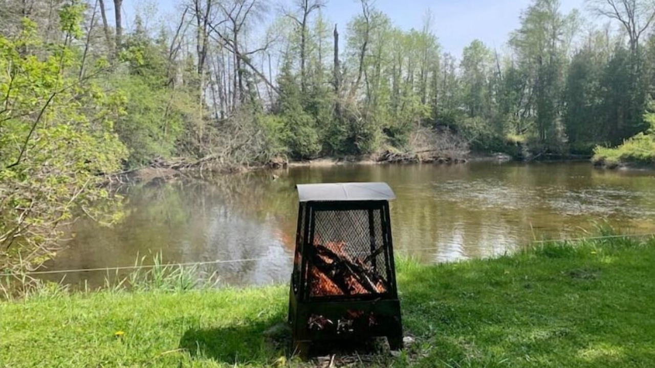 Photo of Outdoor in Brock