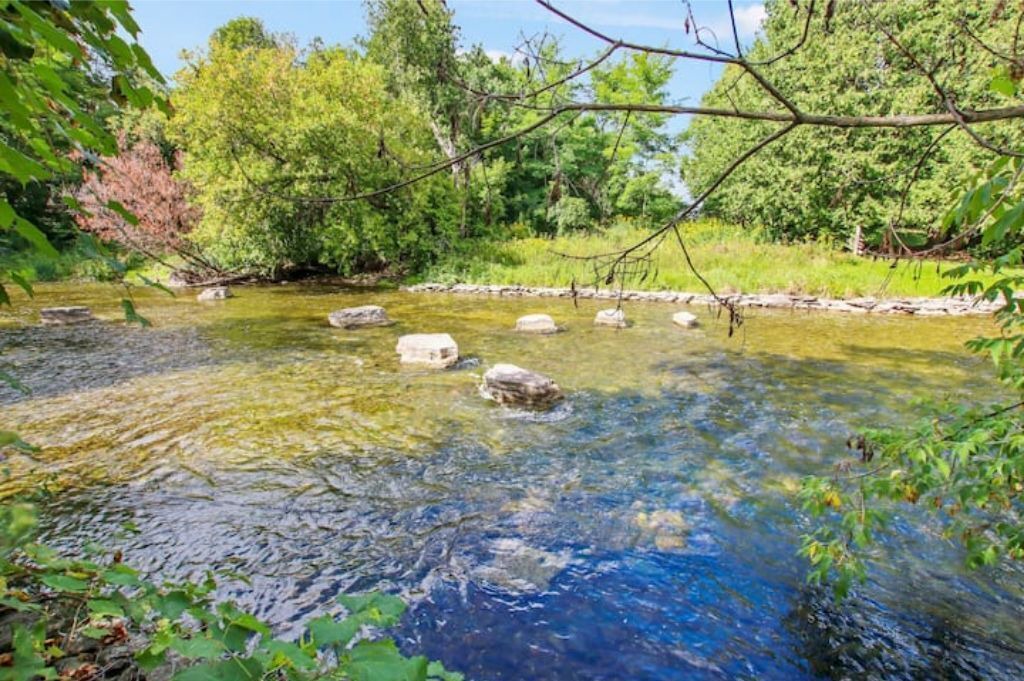 Photo of Outdoor in Brock