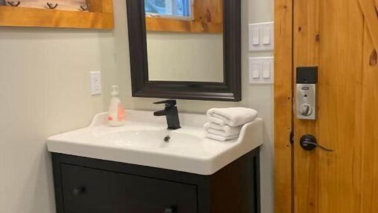 Photo of Bathroom in Brock