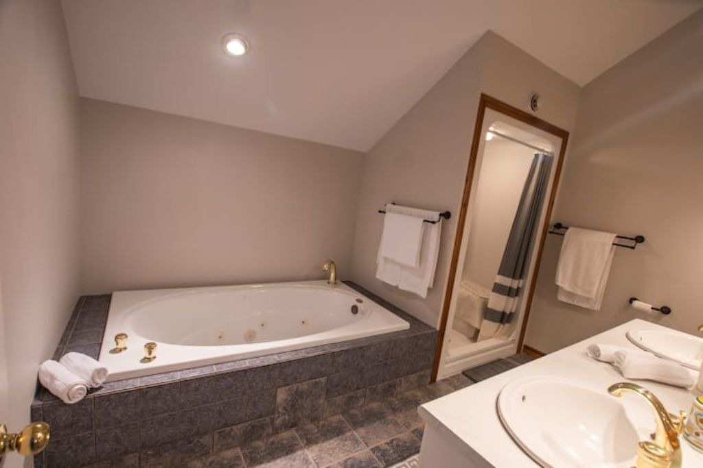 Photo of Bathroom in West Nipissing